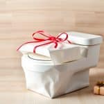 How to Use Toilet Paper Rolls to Wrap Adorable Gifts