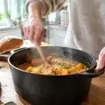 Ragoût de bœuf : l'astuce d'une cuillère à café pour un goût mijoté